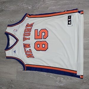 Knicks Basketball Jersey Quinones 85 Size XL